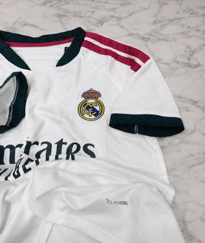 REAL MADRID 26/27 HOME AUTHENTIC JERSEY (PLAYER VERSON)