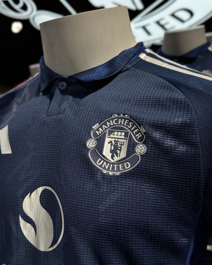 MANCHESTER UNITED 24/25 AWAY JERSEY(PLAYER VERSION)
